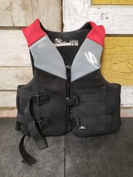 Adult S/M Stearns Life Vest H4