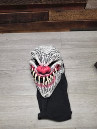 Vtg Evil Clown Mask JDA7