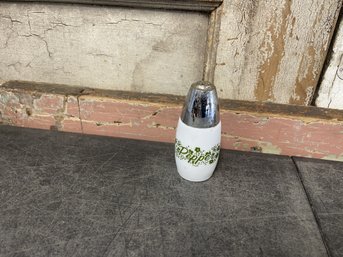 Vtg Gemco Pepper Shaker J2