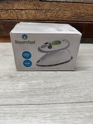 Steamfast Steam Iron B1