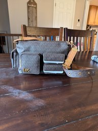 Michael Kors Dakota Crossbody Purse