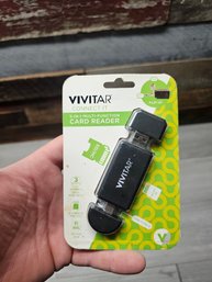 Vivitar Card Reader New A2