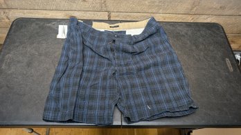 New Size 42 VanHeusen_Studio Shorts R1