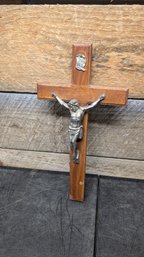 Nice Vtg Crucifix R1