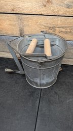 Vtg Metal Bucket H1