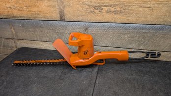 Vtg Black And Decker Hedge Trimmer J4
