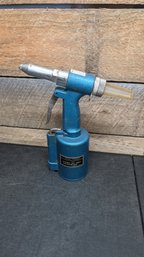 Chicago Pneumatic Pop Rivet Gun H3