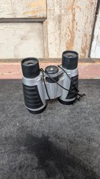 Binoculars J4