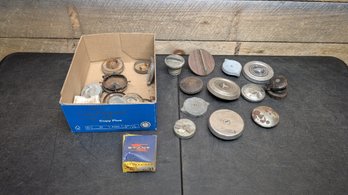 Vtg Automotive Gas/ Radiator Caps R1