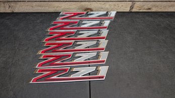 GM Z71 Emblem Lot R1