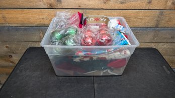 Christmas Decor Lot L3