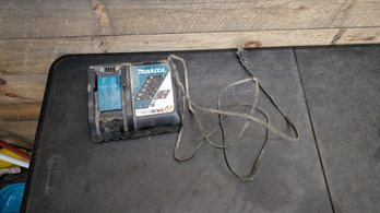 Makita Battery Charger R4B