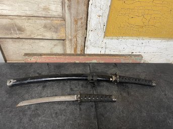 Knives Lot Of 2 (C2)