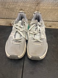 Nike Lebron Sneakers Size 8 (G2)