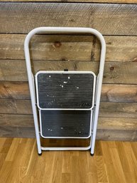 Folding Step Ladder (H4 Corner)