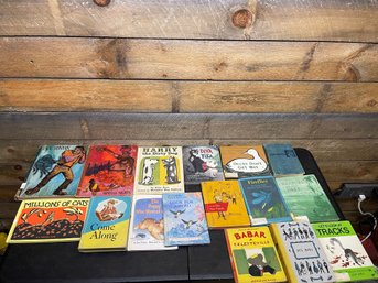 Children's Books Lot Of 28 (A1)