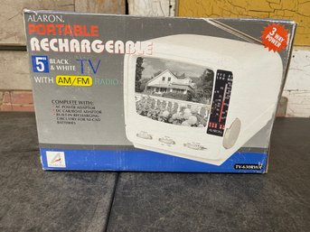 Aaron Portable Rechargeable 5'black And White TV With AM/FM Radio (A1)
