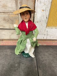 Byers' Choice Caroler Figurine (C2)
