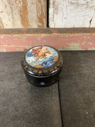 Kholuy Russian Porcelain Lidded Trinket Box (C2)