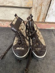 Brown Coach High-top Sneakers With A Signature Canvas Logo Pattern Size 65 (l2)