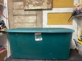 Sterilite 50 Gal. Tote (H4)