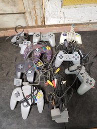 Nintendo 64 And Sony PlayStation Controllers Lot Of 8 (C3)