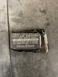 Johnson & Johnson U.S. Army Carlisle Model Small Field Brown First-aid Dressing Packet (h2)