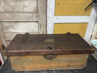 Antique Wooden Storage Chest Or Trunk (g4)