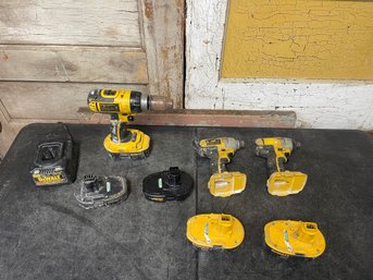 DeWalt Cordless Power Tools And Accessories Lot Of 8 (g4)