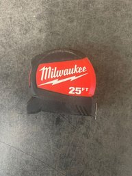 Milwaukee 25' Tape Measure (b3)