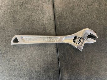 Husky 200mm Adjustable Wrench (b3)