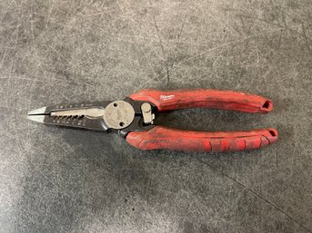 Milwaukee 6-in-1 Combination Pliers (B3)