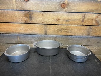 Household Institute Pans Lot Of 3 C3