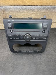 2007-2009 Nissan Altima AM/FM Radio Receiver With A Single-disc CD Player C3