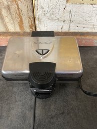 Hamilton Beach Belgian-Style Waffle Maker A1