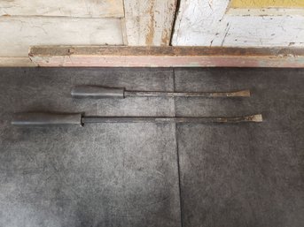 Pittsburgh Pry Bars Lot Of 2 A3