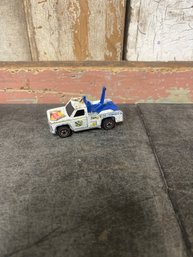 Hot Wheels Ramblin' Wrecker Diecast Tow Truck D2