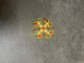 Joan Rivers Maltese Cross Brooch R2b