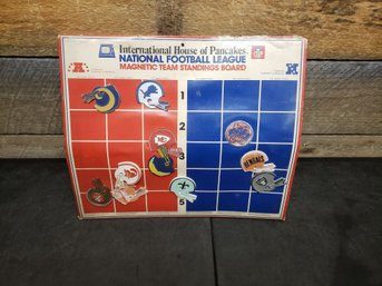 Vtg International House Of Pancakes Nation Football League Magnetic Team Standings Board H2