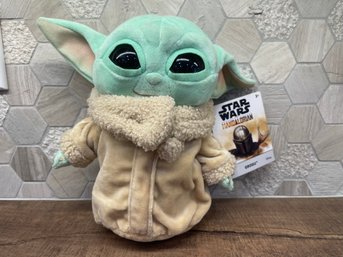 8-inch Mattel Star Wars The Child / Grogu Plush Toy From The Mandalorian A3