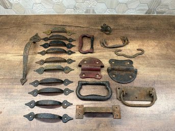 Rustic, Antique-style Cast Iron And Hand-forged Metal Hardware Lot Of 20 A2