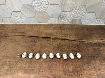 Vintage Shell Cameo Link Bracelet B2
