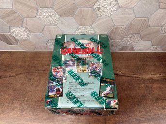 1992 Fleer Baseball Hobby Box Sealed A6