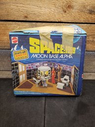 Mattel Space:1999 Moon Base Alpha Control Room & Launch Monitor Center Playset RS2