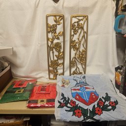 Holiday & Decorative Lot – Golden Flowers, Christmas Aprons & Dog Decor