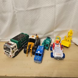 Utility & Emergency Vehicle Toy Collection  7 Pieces