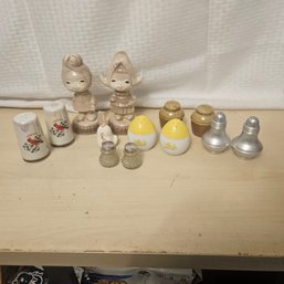 Assorted Collectible Salt & Pepper Shaker Collection