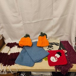 Hand-Knit Scarves, Hats & Accessories Lot