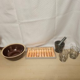 Kitchen & Tableware Lot – Pottery Bowl, Gold-Plated Flatware & More