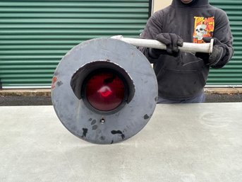Vintage SAFETRAN Railroad Crossing Train Light